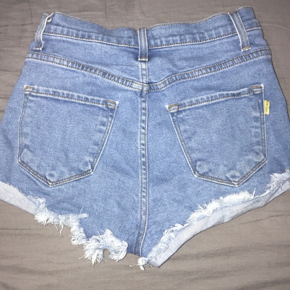 Distressed shorts‼️ - Picture 4 of 5